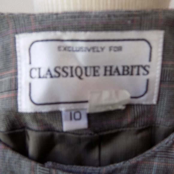 Classique Habits Black Printed Vintage Suit - Picture 5 of 9